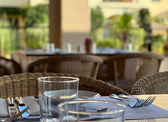 greece/western-greece/restaurant/the-seasons