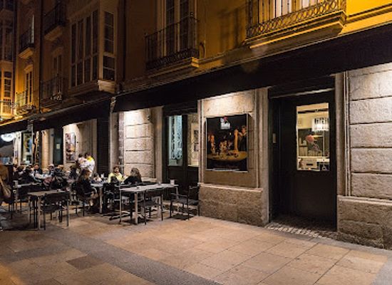 spain/burgos/restaurant/la-mafia-se-sienta-a-la-mesa