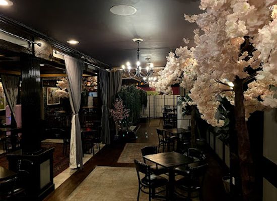 massachusetts/waltham/restaurant/sweet-basil-on-moody