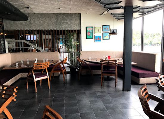 india/hyderabad/restaurant/amogham-lake-view-restaurant-banquets