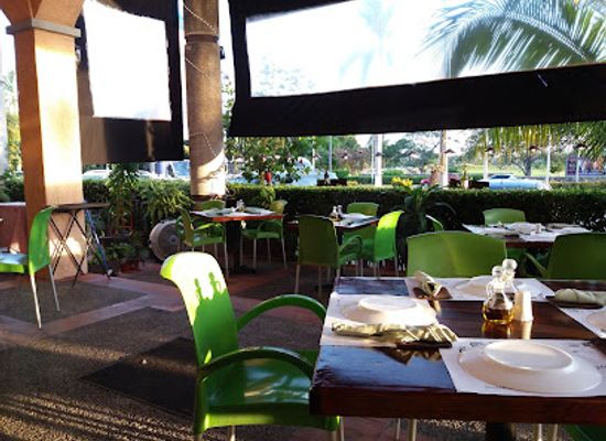 mexico/acapulco/restaurant/la-casa-de-la-pasta