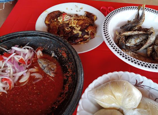 ghana/busua/restaurant/sunkwa-bar-restaurant