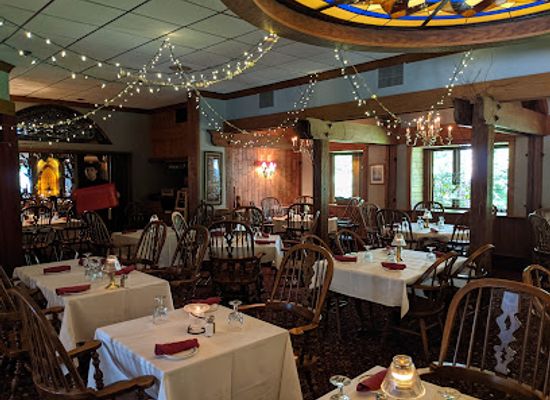 wisconsin/door-county/restaurant/the-english-inn