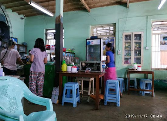 myanmar-burma/pyay/restaurant/daw-u-pyay-rice-salad