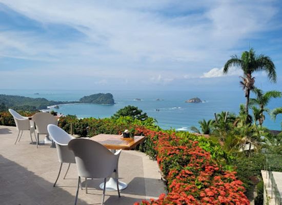 costa-rica/manuel-antonio-national-park/restaurant/le-papillon-restaurante