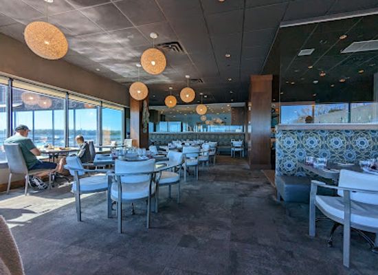canada/kingston-and-the-islands/restaurant/aquaterra