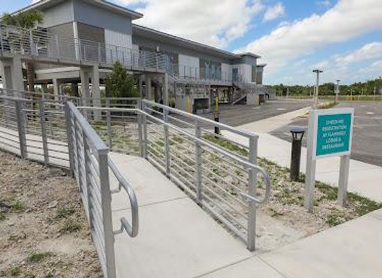 florida/everglades/restaurant/flamingo-lodge-and-restaurant-everglades