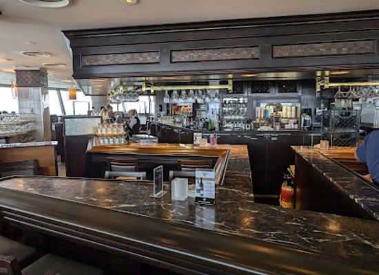 canada/peace-river-country/restaurant/skylon-tower-revolving-dining-room
