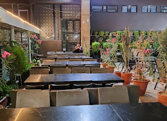 afghanistan/paktia/restaurant/the-cafeteria