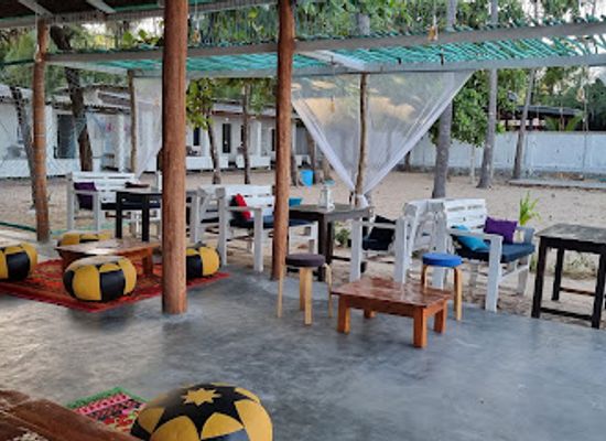 sri-lanka/trincomalee-district/restaurant/snack-bar-hawaii
