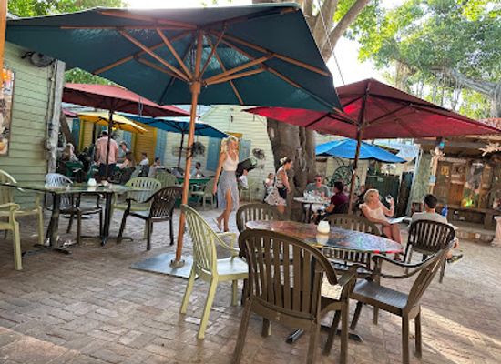 florida/key-west/restaurant/blue-heaven