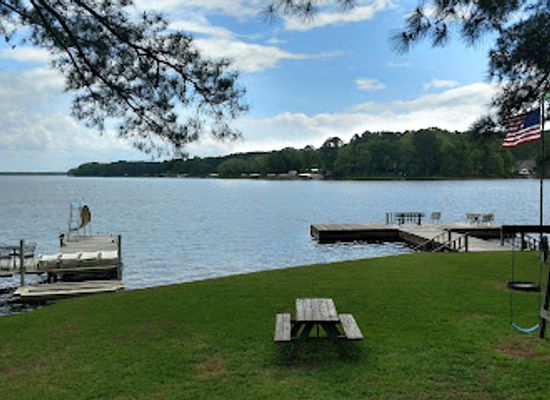 louisiana/north-louisiana/restaurant/pleasure-point-marina-bar-grill
