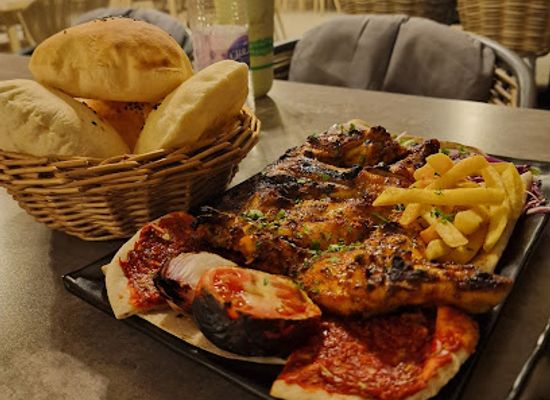 oman/nizwa/restaurant/liwan-restaurant