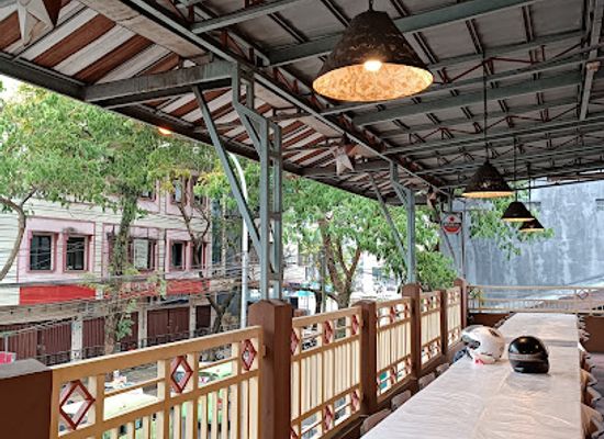 indonesia/maluku-islands/restaurant/cili-padi-restaurant