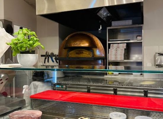 switzerland/zurich/restaurant/da-raffaele-pizza-panuozzi-pizzeria-pizza-caterings