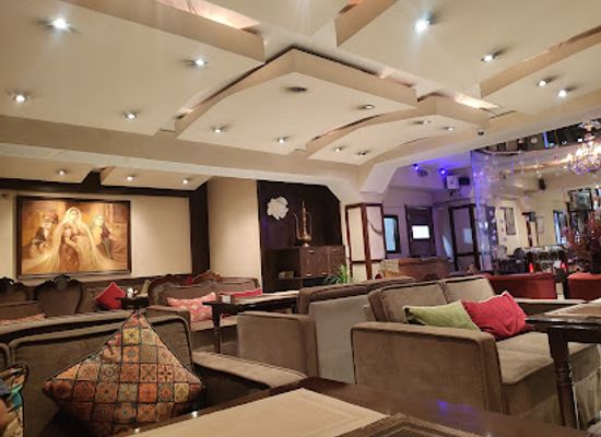 kyrgyzstan/bishkek/restaurant/host