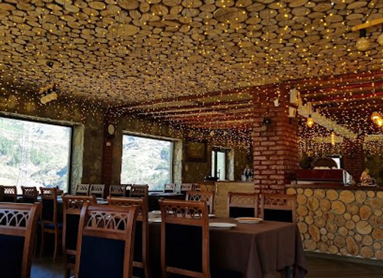albania/librazhd/restaurant/lugina-e-pishave