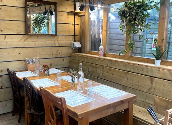 jersey/st-brelade/restaurant/off-the-rails