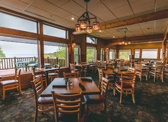 minnesota/north-shore/restaurant/grand-superior-grill