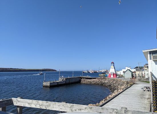 canada/cape-breton-highlands-national-park/restaurant/harbour-restaurant-and-bar