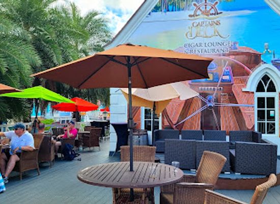 the-bahamas/nassau/restaurant/captain-s-deck