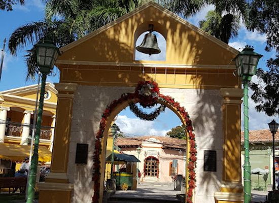 honduras/comayagua-valley/restaurant/infinito