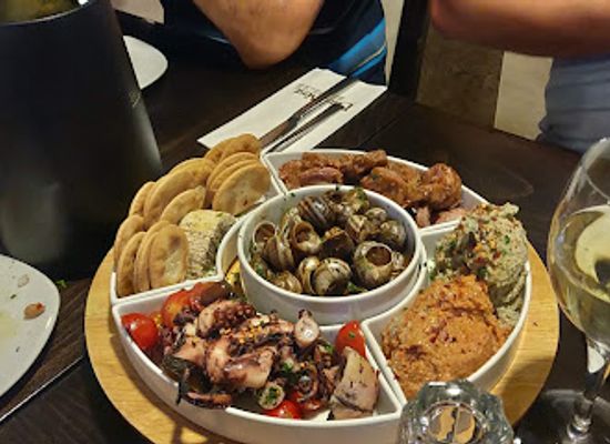 malta/mgarr/restaurant/dine-west