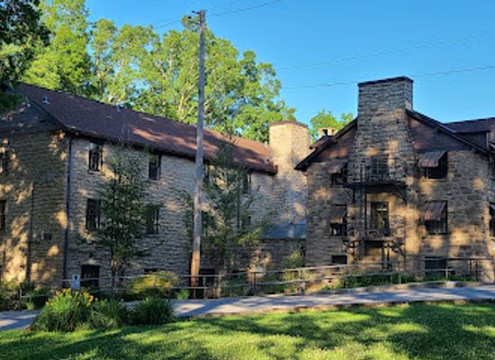 kentucky/cumberland-plateau/restaurant/dupont-lodge