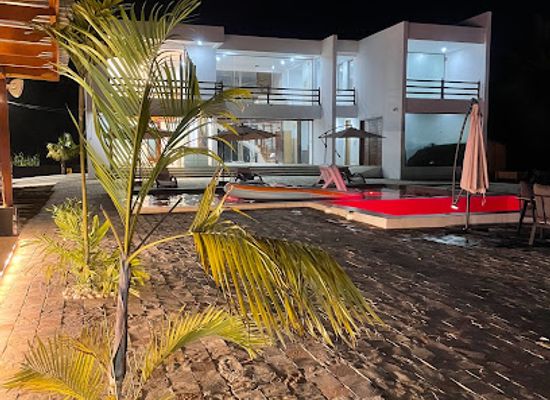 ghana/ga-adangbe/restaurant/lake-club