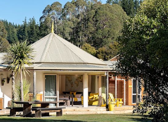 new-zealand/abel-tasman-national-park/restaurant/abel-tasman-lodge