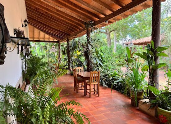 paraguay/pantanal/restaurant/hotel-restaurant-colonial-los-jardines-de-aregua