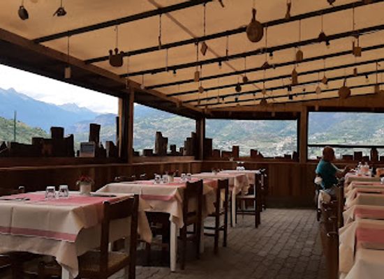 italy/gran-paradiso-national-park/restaurant/old-grizzly