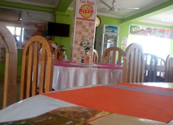 ghana/kwahu/restaurant/two-birds-restaurant