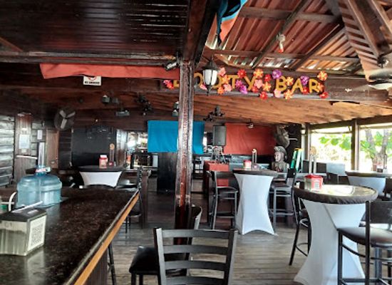 honduras/roatan/restaurant/booty-bar