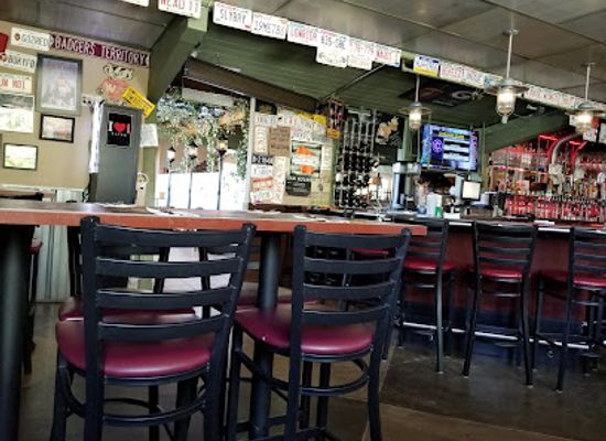 wisconsin/kickapoo-valley/restaurant/kurtev-s-backyard-bar-and-grill