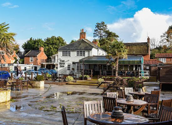 united-kingdom/the-broads/restaurant/new-inn-horning