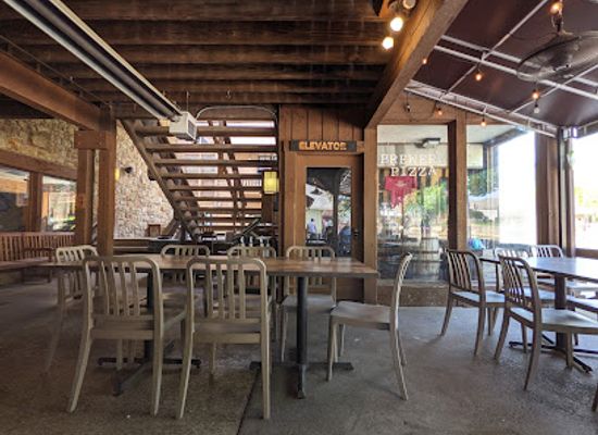 indiana/yellowwood-state-forest/restaurant/big-woods-pizza