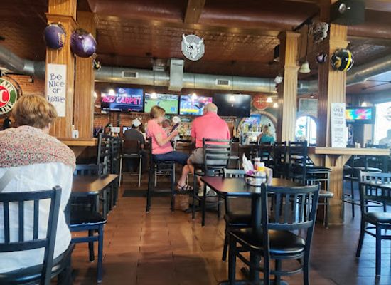 iowa/muscatine/restaurant/boonie-s-on-the-avenue