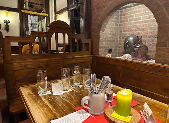 germany/nuremberg/altstadt/restaurant/wirtshaus-hutt-n