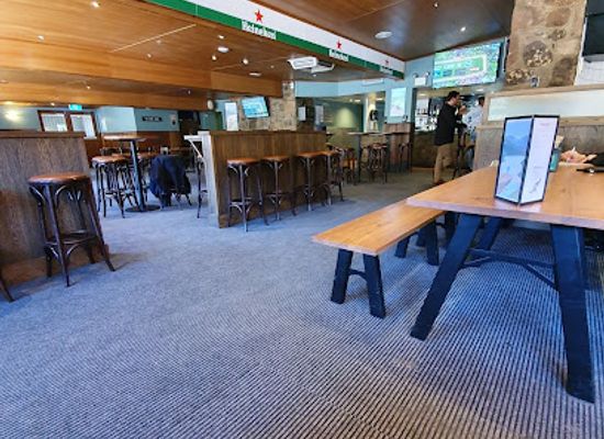 australia/mount-kosciuszko/restaurant/schuss-bar