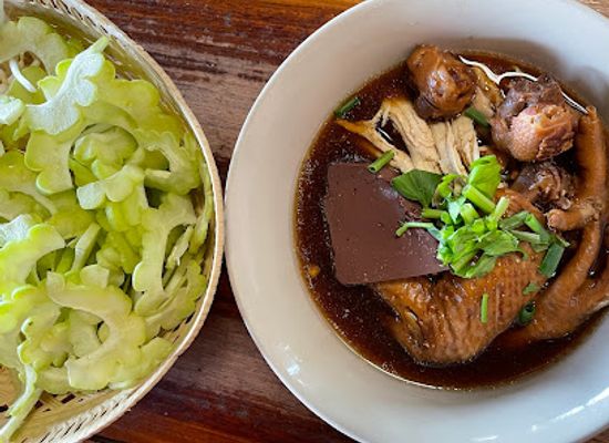 thailand/kanchanaburi/tha-maka/restaurant/noodle-shop-jadaw