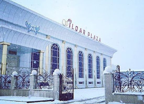 azerbaijan/talysh-mountains/restaurant/ilqar-plaza-sadliq-sarayi
