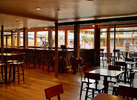 oklahoma/frontier-country/restaurant/saddle-up-bar-grill