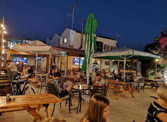 cyprus/pissouri-village/restaurant/the-baytree-bar