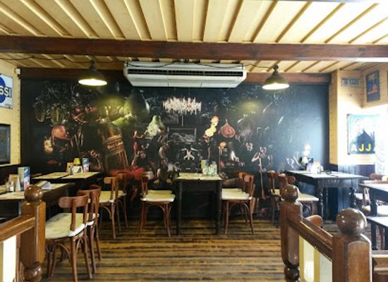hungary/keszthely/restaurant/john-s-pub-keszthely-bar-kitchen