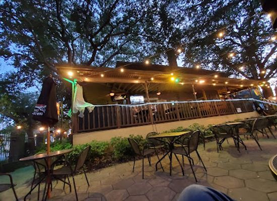 florida/st-petersburg/restaurant/three-birds-tavern