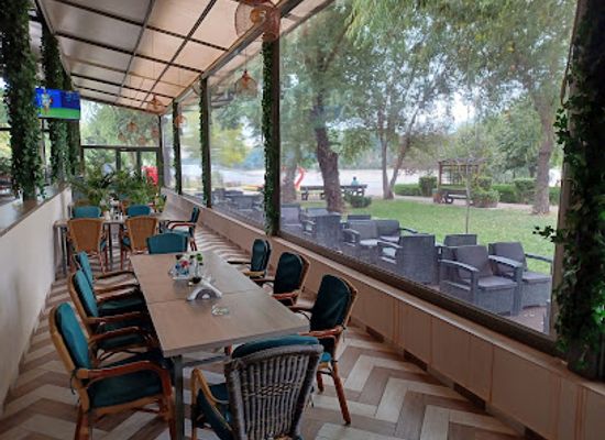 romania/calarasi/restaurant/queen-restaurant