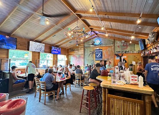 florida/honeymoon-island-state-park/restaurant/frenchy-s-outpost-bar-and-grill