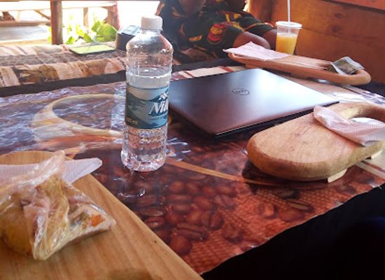 uganda/jinja/restaurant/rolex-joint