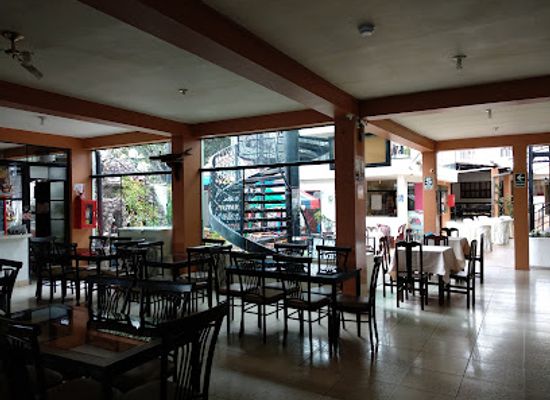peru/ayacucho/restaurant/restaurante-las-flores